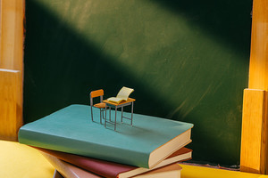 清华大学2009年招收保送生自主招生实施办法_尚书志愿，高考志愿填报服务平台，新高考选科填报指南，高考查分，大学专业排名，生涯规划