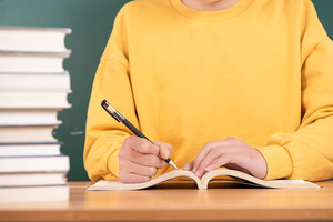 山西：2024年普通高校招生艺术类专业考试表（导）演类统考戏剧影视表演方向考试安排_尚书志愿，高考志愿填报服务平台，新高考选科填报指南，高考查分，大学专业排名，生涯规划