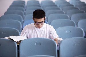 2025年川云贵空军招飞定选检测安排_尚书志愿，高考志愿填报服务平台，新高考选科填报指南，高考查分，大学专业排名，生涯规划