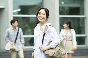 贫困生可以在家门口办理助学贷款吗?_尚书志愿，高考志愿填报服务平台，新高考选科填报指南，高考查分，大学专业排名，生涯规划