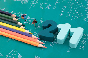 考生如何选择自己心仪的专业？_尚书志愿，高考志愿填报服务平台，新高考选科填报指南，高考查分，大学专业排名，生涯规划