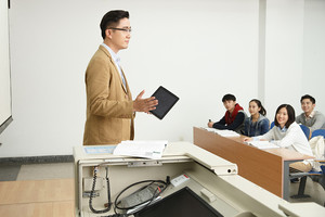 山东省普通高校招生志愿填报百问百答（2025版）_尚书志愿，高考志愿填报服务平台，新高考选科填报指南，高考查分，大学专业排名，生涯规划