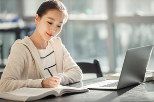 2025年海南省招收定向培养军士院校体检最低控制分数线_尚书志愿，高考志愿填报服务平台，新高考选科填报指南，高考查分，大学专业排名，生涯规划