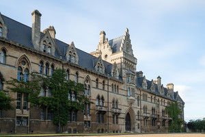 限报1所，录取锁档，武汉大学招生老师带你解读强基招生政策_尚书志愿，高考志愿填报服务平台，新高考选科填报指南，高考查分，大学专业排名，生涯规划